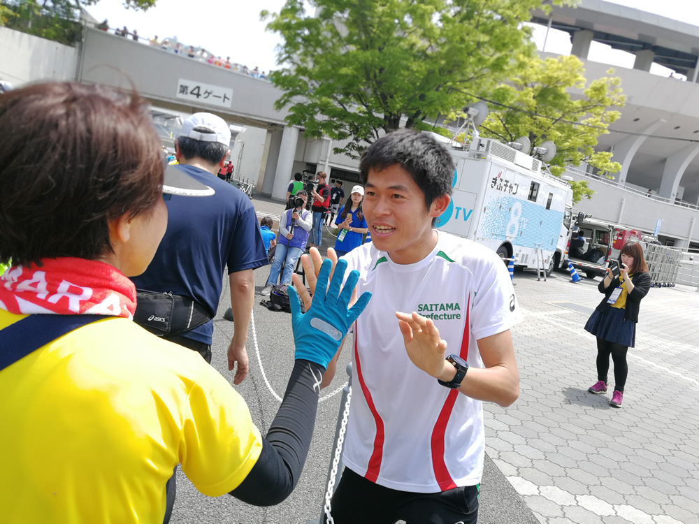 川内選手とのゴール前でのタッチ